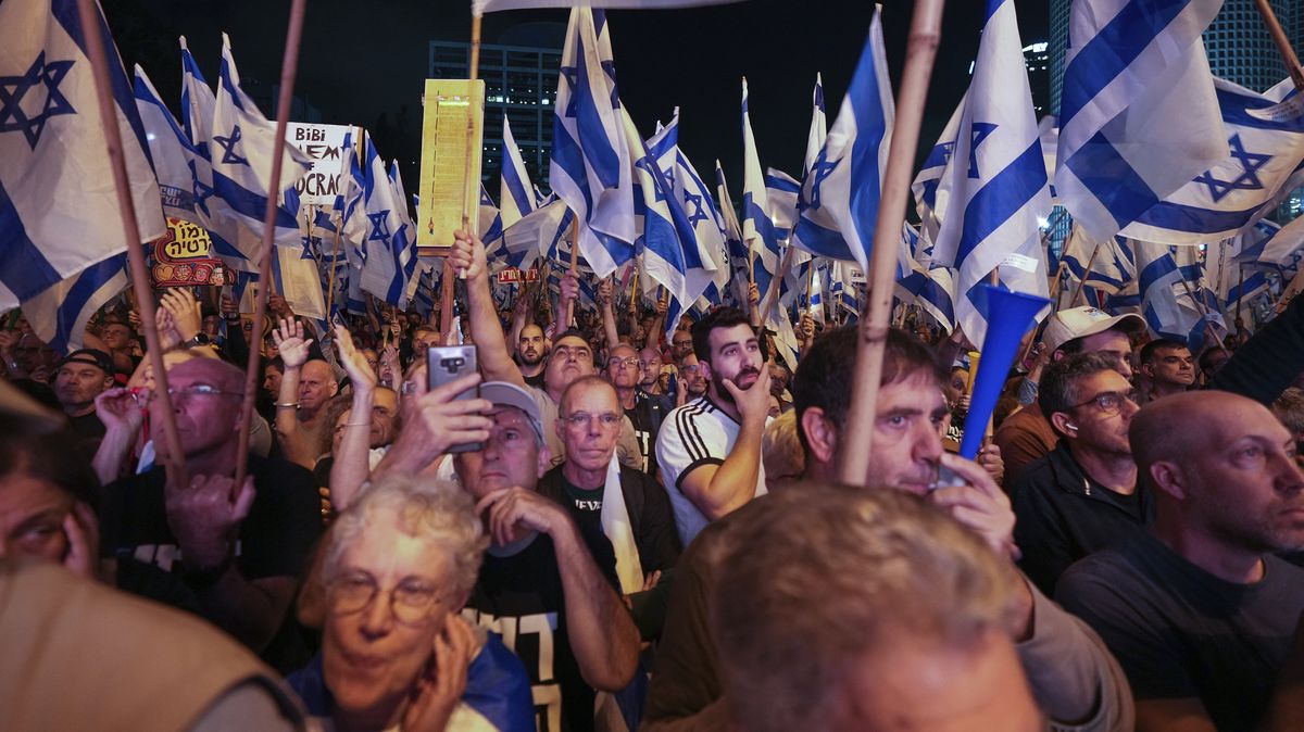 Izraelci už 20. týden protestují proti plánu justiční reformy